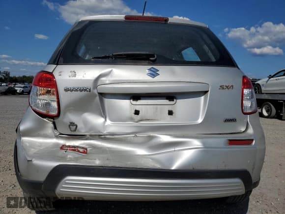 ✅ 2008 Suzuki SX4 • VIN: JS2YB413885110084 • Lot: 80250525. Wystawiony na Copart z przebiegiem 150 327 mil. Bezpłatny archiwum sprzedaży aukcyjnych z USA i szczegółowy raport historii pojazdu na DreamBid. Zdjęcie 6.