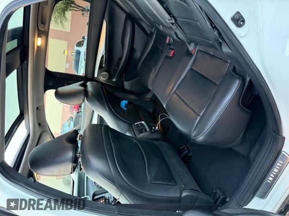 ✅ 2019 Infiniti QX50 Essential • VIN: 3PCAJ5M32KF106005 • Lot: 47985135. Wystawiony na Copart z przebiegiem 60 656 mil. Bezpłatny archiwum sprzedaży aukcyjnych z USA i szczegółowy raport historii pojazdu na DreamBid. Zdjęcie 6.