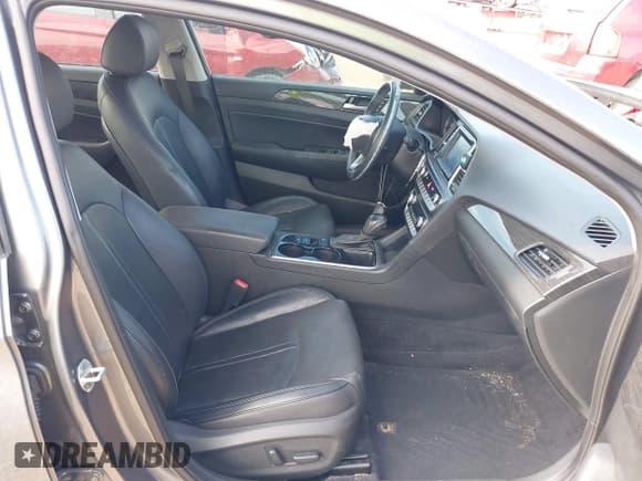 ✅ 2018 Hyundai Sonata SEL • VIN: 5NPE34AF0JH720149 • Lot: 43367211. Wystawiony na IAAI z przebiegiem 96 511 mil. Bezpłatny archiwum sprzedaży aukcyjnych z USA i szczegółowy raport historii pojazdu na DreamBid. Zdjęcie 5.