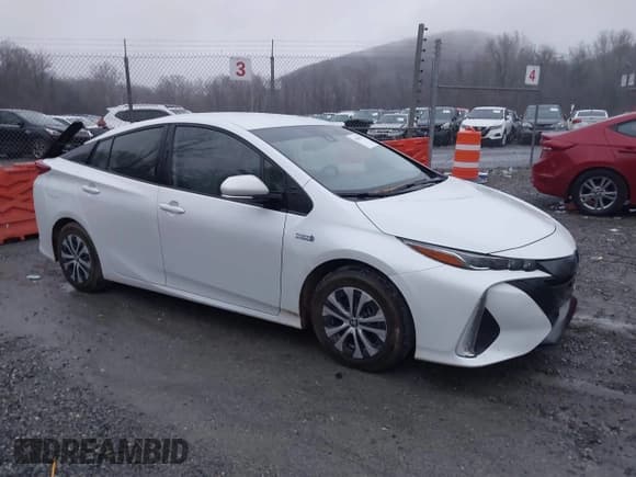 ✅ 2022 Toyota Prius XLE • VIN: JTDKAMFP4N3202279 • Lot: 43688179. Listed on IAAI with 62,855 mi. Free auction sales archive from the USA and detailed vehicle history report at DreamBid. Image 1.