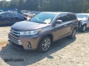 ✅ 2019 Toyota Highlander SE • VIN: 5TDKZRFH3KS558313 • Lot: 43241505. Listed on IAAI with 92,696 mi. Free auction sales archive from the USA and detailed vehicle history report at DreamBid. Image 2.