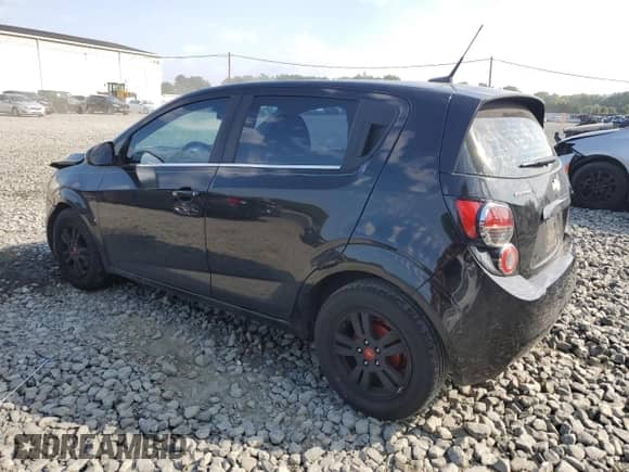 2012 Chevrolet Sonic LT z VIN 1G1JD6SB6C4178155, wystawiony jako Copart lot #68938734 z przebiegiem 176 298 mil mil oraz Szkoda całkowita • Salvage title. Historia ofert i sprzedaży dostępna na DreamBid. Obrazek 2.