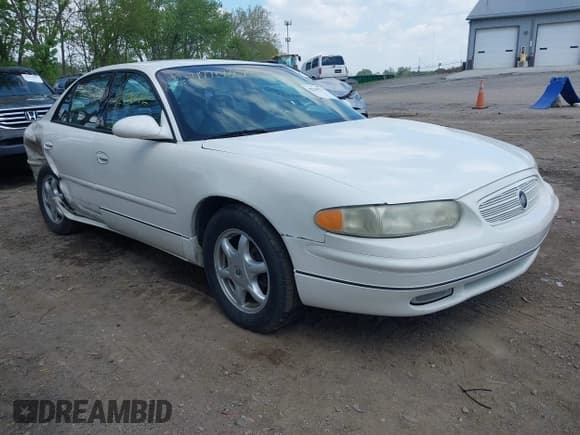 ✅ 2002 Buick Regal LS • VIN: 2G4WB55KX21274885 • Lot: 42206272. Listed on IAAI with 126,509 mi. Free auction sales archive from the USA and detailed vehicle history report at DreamBid. Image 1.