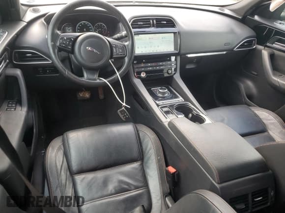 ✅ 2017 Jaguar F-Pace 35t Prestige • VIN: SADCK2BVXHA896703 • Лот: 45703625. Опубликован ранее на Copart с пробегом 58 480 миль. Бесплатный доступ к архиву аукционных продаж из США и подробный отчёт об истории автомобиля на DreamBid. Изображение 8.