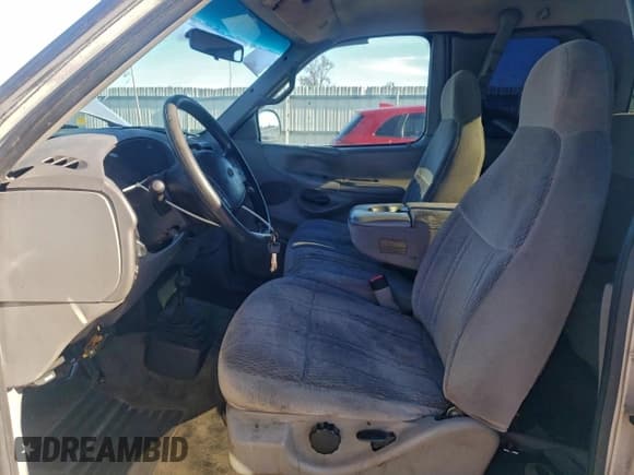 ✅ 1998 Ford F-150 XL • VIN: 2FTZX08W2WCA36561 • Lot: 94142665. Listed on Copart with 206,661 mi. Free auction sales archive from the USA and detailed vehicle history report at DreamBid. Image 7.