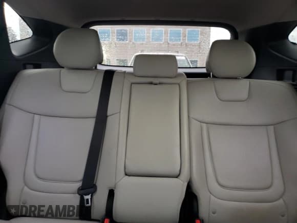 ✅ 2022 Hyundai Tucson Limited • VIN: 5NMJECAE4NH046066 • Lot: 51521993. Wystawiony na Copart z przebiegiem 22 731 mil. Bezpłatny archiwum sprzedaży aukcyjnych z USA i szczegółowy raport historii pojazdu na DreamBid. Zdjęcie 10.