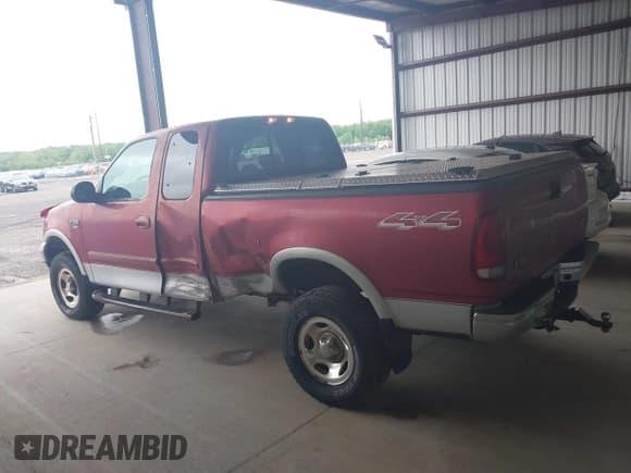 ✅ 2001 Ford F-150 XL • VIN: 1FTRX18W41NB48772 • Lot: 42195453. Wystawiony na IAAI z przebiegiem 133 650 mil. Bezpłatny archiwum sprzedaży aukcyjnych z USA i szczegółowy raport historii pojazdu na DreamBid. Zdjęcie 14.