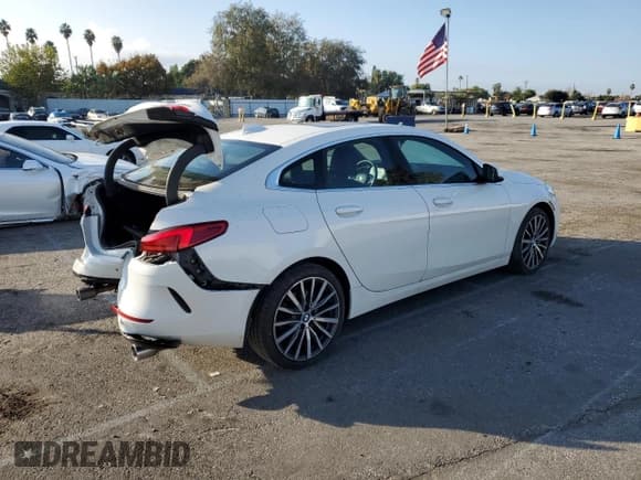 ✅ 2020 BMW 2 Series 228i xDrive • VIN: WBA73AK07L7F73031 • Lot: 68754562. Wystawiony na Copart z przebiegiem 18 397 mil. Bezpłatny archiwum sprzedaży aukcyjnych z USA i szczegółowy raport historii pojazdu na DreamBid. Zdjęcie 3.