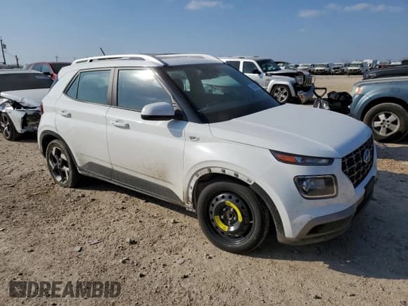✅ 2024 Hyundai Venue Preferred • VIN: KMHRC8A37RU299543 • Lot: 44254965. Listed on Copart with 17,149 mi. Free auction sales archive from the USA and detailed vehicle history report at DreamBid. Image 4.