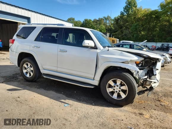 ✅ 2012 Toyota 4Runner SR5 • VIN: JTEBU5JR9C5099797 • Lot: 85500355. Listed on Copart with Not provided. Free auction sales archive from the USA and detailed vehicle history report at DreamBid. Image 4.