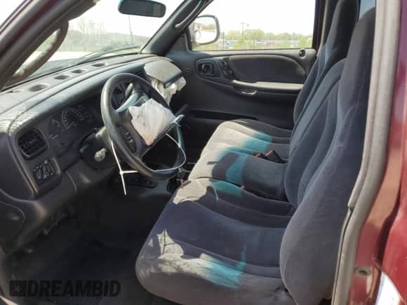 2000 Dodge Dakota Sport z VIN 1B7GG26N5YS546673, wystawiony jako Copart lot #54512715 z przebiegiem 140 904 mil mil oraz Czysty tytuł • Clean title. Historia ofert i sprzedaży dostępna na DreamBid. Obrazek 7.