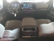 ✅ 2024 Chevrolet Silverado 1500 • VIN: 2GC4WPE74R1148801 • Лот: 91170115. Опубликован ранее на Copart с пробегом 17 885 миль. Бесплатный доступ к архиву аукционных продаж из США и подробный отчёт об истории автомобиля на DreamBid. Изображение 8.