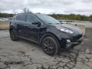 ✅ 2020 Kia Sportage S • VIN: KNDP6CACXL7735488 • Лот: 86472325. Опубликован ранее на Copart с пробегом 93 853 миль. Бесплатный доступ к архиву аукционных продаж из США и подробный отчёт об истории автомобиля на DreamBid. Изображение 4.