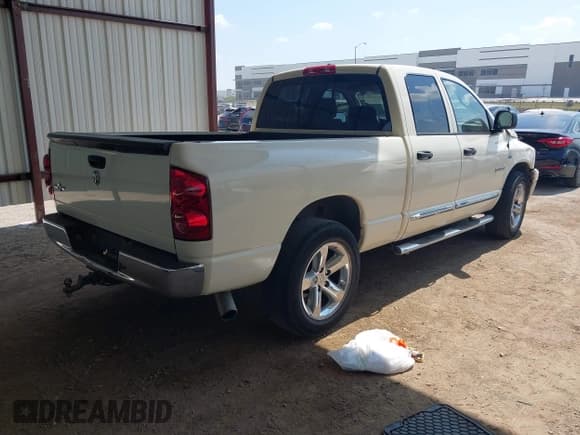✅ 2008 Dodge 1500 SLT • VIN: 1D7HA18278J163199 • Лот: 43242326. Опубликован ранее на IAAI с пробегом 145 350 миль. Бесплатный доступ к архиву аукционных продаж из США и подробный отчёт об истории автомобиля на DreamBid. Изображение 4.