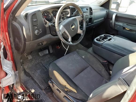 ✅ 2013 Chevrolet Silverado 2500HD LT • VIN: 1GC1KXCG5DF210693 • Lot: 84281375. Listed on Copart with 215,034 mi. Free auction sales archive from the USA and detailed vehicle history report at DreamBid. Image 8.