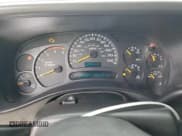 ✅ 2005 Chevrolet Silverado 2500HD LS • VIN: 1GCHK23255F863175 • Lot: 90364075. Wystawiony na Copart z przebiegiem 246 315 mil. Bezpłatny archiwum sprzedaży aukcyjnych z USA i szczegółowy raport historii pojazdu na DreamBid. Zdjęcie 9.