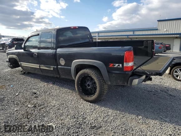 ✅ 2006 Chevrolet Silverado 1500 LT2 • VIN: 1GCEK19B06Z202125 • Лот: 50060875. Опубликован ранее на Copart с пробегом Не указан. Бесплатный доступ к архиву аукционных продаж из США и подробный отчёт об истории автомобиля на DreamBid. Изображение 2.