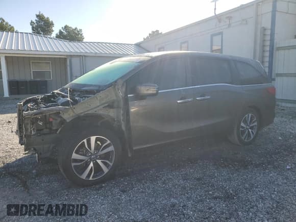 ✅ 2023 Honda Odyssey Touring • VIN: 5FNRL6H86PB007431 • Lot: 89678105. Listed on Copart with 45,047 mi. Free auction sales archive from the USA and detailed vehicle history report at DreamBid. Image 1.