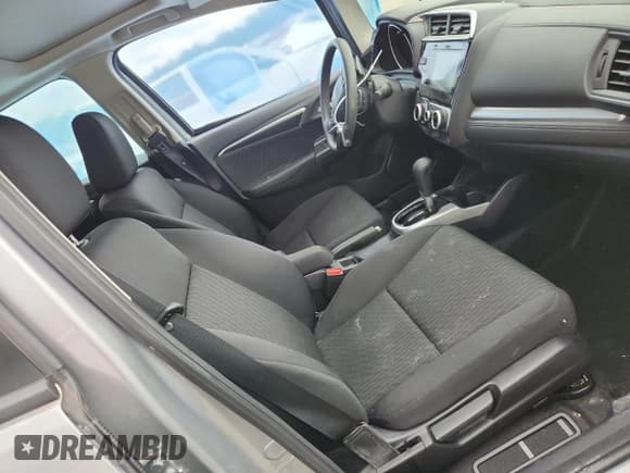 ✅ 2019 Honda Fit EX • VIN: 3HGGK5H85KM725613 • Lot: 90026925. Wystawiony na Copart z przebiegiem 50 701 mil. Bezpłatny archiwum sprzedaży aukcyjnych z USA i szczegółowy raport historii pojazdu na DreamBid. Zdjęcie 7.