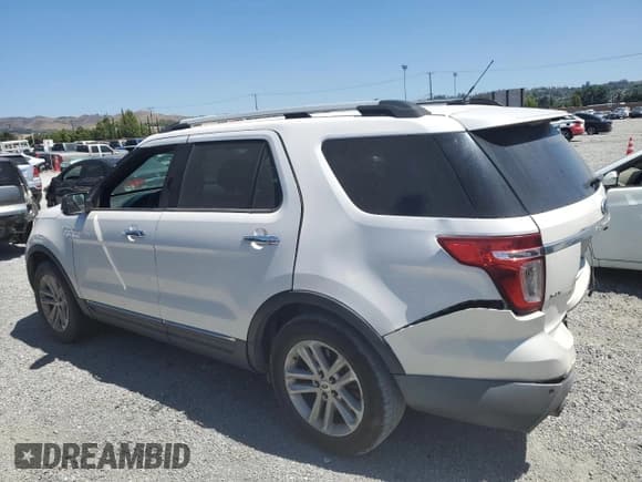 ✅ 2015 Ford Explorer XLT • VIN: 1FM5K7D95FGC65848 • Lot: 60741575. Listed on Copart with 210,994 mi. Free auction sales archive from the USA and detailed vehicle history report at DreamBid. Image 2.