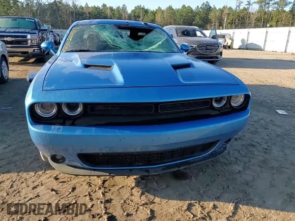 ✅ 2019 Dodge Challenger SXT • VIN: 2C3CDZAG5KH735500 • Lot: 82900753. Wystawiony na Copart z przebiegiem Nie podano. Bezpłatny archiwum sprzedaży aukcyjnych z USA i szczegółowy raport historii pojazdu na DreamBid. Zdjęcie 11.
