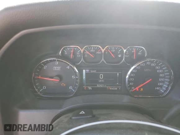 ✅ 2015 Chevrolet Silverado 2500HD LT • VIN: 1GC2KVEG6FZ142492 • Lot: 70559735. Wystawiony na Copart z przebiegiem 82 421 mil. Bezpłatny archiwum sprzedaży aukcyjnych z USA i szczegółowy raport historii pojazdu na DreamBid. Zdjęcie 9.