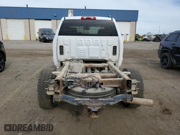 ✅ 2015 Chevrolet Silverado 2500HD LT • VIN: 1GC2KVE8XFZ103610 • Лот: 85721585. Опубликован ранее на Copart с пробегом 255 773 миль. Бесплатный доступ к архиву аукционных продаж из США и подробный отчёт об истории автомобиля на DreamBid. Изображение 6.