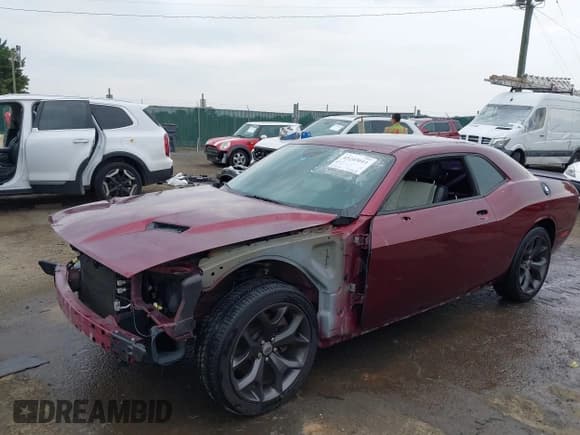 ✅ 2017 Dodge Challenger SXT • VIN: 2C3CDZAG1HH633216 • Lot: 43243011. Wystawiony na IAAI z przebiegiem 129 520 mil. Bezpłatny archiwum sprzedaży aukcyjnych z USA i szczegółowy raport historii pojazdu na DreamBid. Zdjęcie 6.