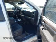 ✅ 2022 Chevrolet Silverado 1500 LT • VIN: 3GCUDDET3NG587586 • Lot: 43325073. Listed on IAAI with 58,797 mi. Free auction sales archive from the USA and detailed vehicle history report at DreamBid. Image 5.