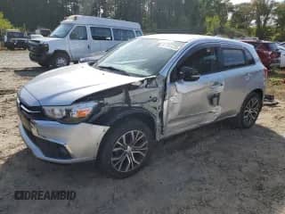 2018 Mitsubishi Outlander ES with VIN JA4AR3AU3JZ026435, listed as a Copart auction lot 84451235 with 117,583 mi miles and Salvage title. Bid and sale history available at DreamBid. Image 1.