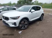 ✅ 2024 Volvo XC40 Ultimate Bright Theme • VIN: YV4L12UF8R2265543 • Lot: 42546549. Wystawiony na IAAI z przebiegiem Nie podano. Bezpłatny archiwum sprzedaży aukcyjnych z USA i szczegółowy raport historii pojazdu na DreamBid. Zdjęcie 19.