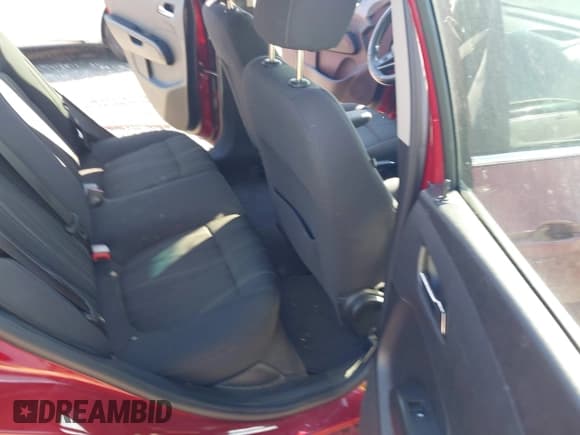 ✅ 2014 Chevrolet Sonic LT • VIN: 1G1JC5SH6E4185871 • Лот: 43735333. Опубликован ранее на IAAI с пробегом 215 605 миль. Бесплатный доступ к архиву аукционных продаж из США и подробный отчёт об истории автомобиля на DreamBid. Изображение 8.