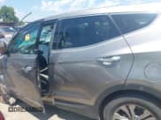 ✅ 2016 Hyundai Santa Fe • VIN: 5XYZT3LB0GG351802 • Lot: 42695517. Wystawiony na IAAI z przebiegiem Nie podano. Bezpłatny archiwum sprzedaży aukcyjnych z USA i szczegółowy raport historii pojazdu na DreamBid. Zdjęcie 14.