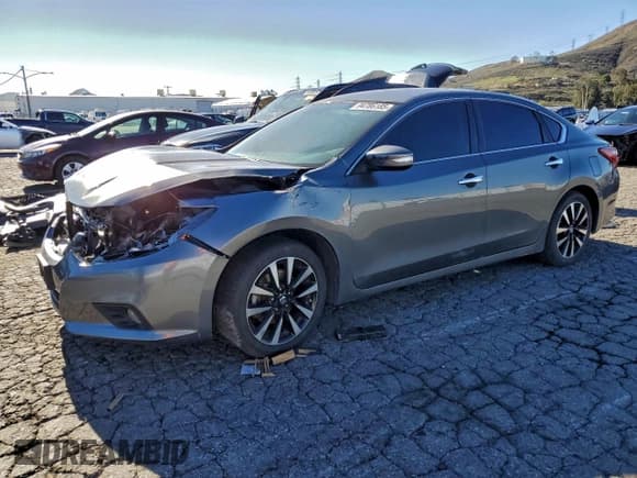 ✅ 2018 Nissan Altima SV • VIN: 1N4AL3AP6JC158910 • Lot: 94786185. Listed on Copart with 178,561 mi. Free auction sales archive from the USA and detailed vehicle history report at DreamBid. Image 1.