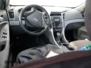 ✅ 2012 Hyundai Sonata GLS • VIN: 5NPEB4AC6CH464126 • Lot: 76027754. Wystawiony na Copart z przebiegiem Nie podano. Bezpłatny archiwum sprzedaży aukcyjnych z USA i szczegółowy raport historii pojazdu na DreamBid. Zdjęcie 8.