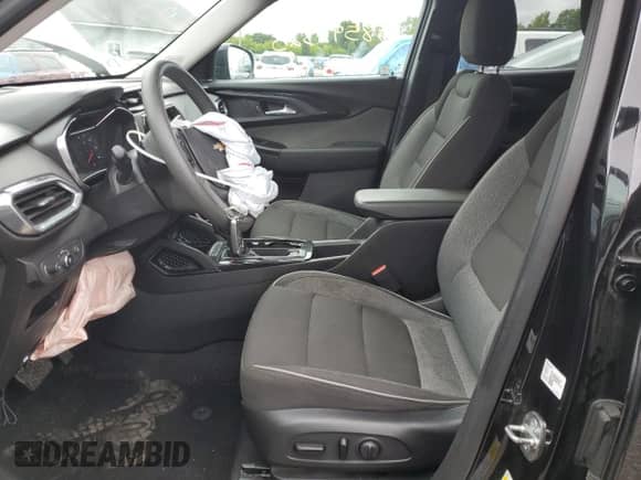 2021 Chevrolet TrailBlazer LT с VIN KL79MPS27MB093349, выставлен на аукционе Copart как лот 68593325 с пробегом 89 825 миль миль и Списание • Salvage title. История ставок и продаж доступна на DreamBid. Изображение 7.