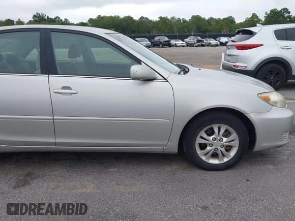 ✅ 2005 Toyota Camry LE • VIN: 4T1BF32K35U096807 • Лот: 42885984. Опубликован ранее на IAAI с пробегом 197 818 миль. Бесплатный доступ к архиву аукционных продаж из США и подробный отчёт об истории автомобиля на DreamBid. Изображение 12.