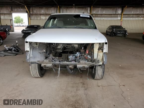 ✅ 2005 Chevrolet Suburban LT • VIN: 3GNEC16Z35G294867 • Лот: 55535585. Опубликован ранее на Copart с пробегом Не указан. Бесплатный доступ к архиву аукционных продаж из США и подробный отчёт об истории автомобиля на DreamBid. Изображение 5.