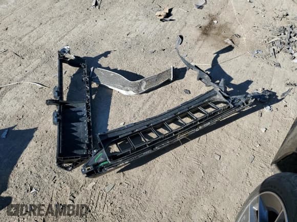 ✅ 2021 Mercedes-Benz AMG GT 43 • VIN: W1K7X5KB5MA036861 • Lot: 76140134. Listed on Copart with 29,689 mi. Free auction sales archive from the USA and detailed vehicle history report at DreamBid. Image 12.