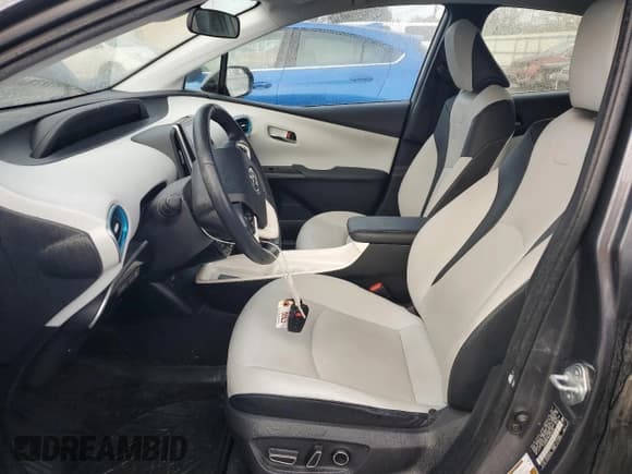 ✅ 2017 Toyota Prius Advanced • VIN: JTDKARFP8H3026032 • Lot: 91911665. Listed on Copart with 103,813 mi. Free auction sales archive from the USA and detailed vehicle history report at DreamBid. Image 7.