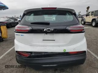 ✅ 2023 Chevrolet Bolt EV 2LT • VIN: 1G1FX6S05P4175457 • Lot: 82553484. Wystawiony na Copart z przebiegiem Nie podano. Bezpłatny archiwum sprzedaży aukcyjnych z USA i szczegółowy raport historii pojazdu na DreamBid. Zdjęcie 6.