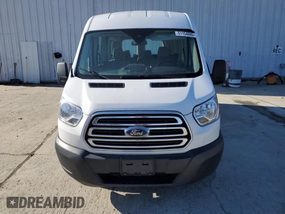 ✅ 2019 Ford Transit Passenger XL • VIN: 1FBAX2CM9KKA36596 • Лот: 51154695. Опубликован ранее на Copart с пробегом 49 212 миль. Бесплатный доступ к архиву аукционных продаж из США и подробный отчёт об истории автомобиля на DreamBid. Изображение 5.