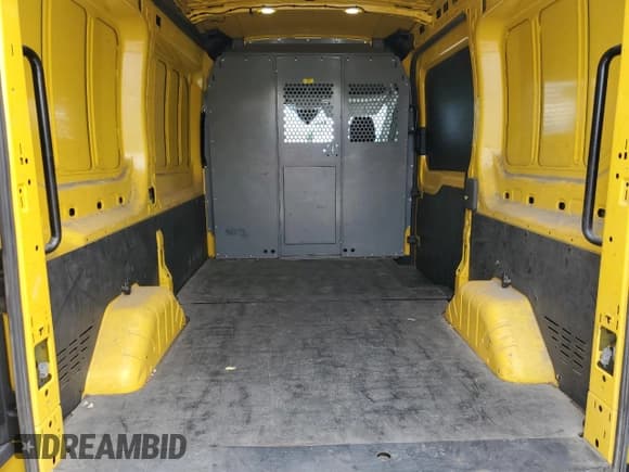 ✅ 2020 Ford Transit Cargo • VIN: 1FTYE1C89LKB55957 • Лот: 58958685. Опубликован ранее на Copart с пробегом 126 035 миль. Бесплатный доступ к архиву аукционных продаж из США и подробный отчёт об истории автомобиля на DreamBid. Изображение 10.