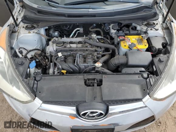 ✅ 2014 Hyundai Veloster • VIN: KMHTC6AD7EU209241 • Lot: 83997134. Wystawiony na Copart z przebiegiem 71 965 mil. Bezpłatny archiwum sprzedaży aukcyjnych z USA i szczegółowy raport historii pojazdu na DreamBid. Zdjęcie 11.