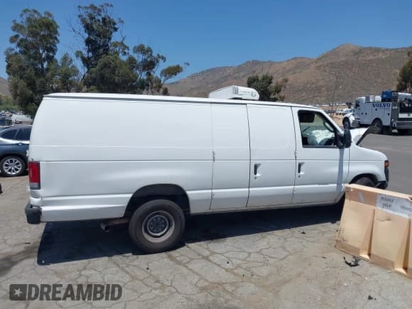 ✅ 2011 Ford Econoline Cargo Commercial • VIN: 1FTSS3EL0BDA84923 • Lot: 42332774. Listed on IAAI with 503,632 mi. Free auction sales archive from the USA and detailed vehicle history report at DreamBid. Image 13.