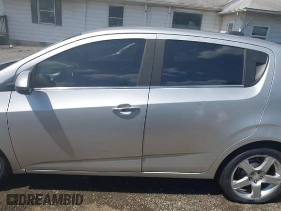 2016 Chevrolet Sonic LTZ с VIN 1G1JE6SB5G4139656, выставлен на аукционе IAAI как лот 43055166 с пробегом 137 308 миль миль и . История ставок и продаж доступна на DreamBid. Изображение 14.