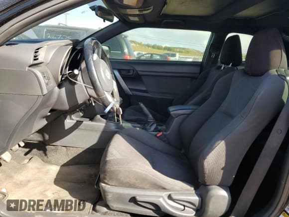 ✅ 2013 Scion tC • VIN: JTKJF5C73D3062191 • Лот: 90117535. Опубликован ранее на Copart с пробегом 116 848 миль. Бесплатный доступ к архиву аукционных продаж из США и подробный отчёт об истории автомобиля на DreamBid. Изображение 7.