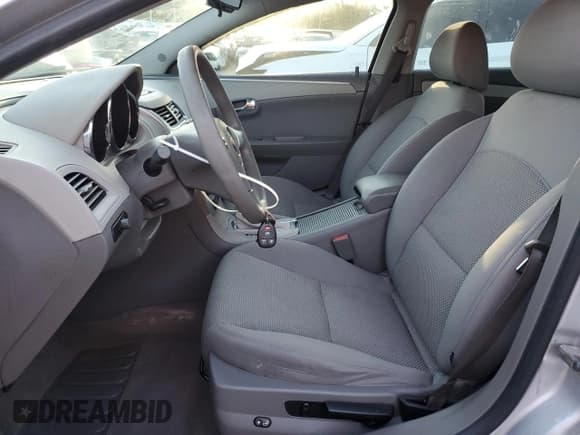 ✅ 2010 Chevrolet Malibu 1LS • VIN: 1G1ZB5EB5AF159760 • Lot: 70292274. Listed on Copart with 112,996 mi. Free auction sales archive from the USA and detailed vehicle history report at DreamBid. Image 7.