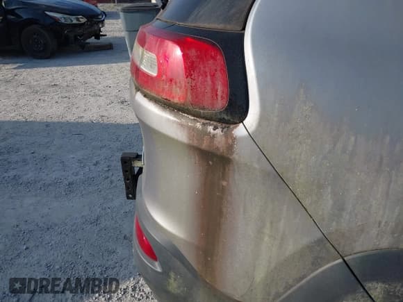 ✅ 2018 Jeep Cherokee Trailhawk • VIN: 1C4PJMBX7JD523068 • Lot: 42718469. Wystawiony na IAAI z przebiegiem 52 427 mil. Bezpłatny archiwum sprzedaży aukcyjnych z USA i szczegółowy raport historii pojazdu na DreamBid. Zdjęcie 18.