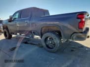 ✅ 2020 Chevrolet Silverado 2500HD High Country • VIN: 1GC4YRE75LF139904 • Лот: 91202735. Опубликован ранее на Copart с пробегом 161 033 миль. Бесплатный доступ к архиву аукционных продаж из США и подробный отчёт об истории автомобиля на DreamBid. Изображение 2.